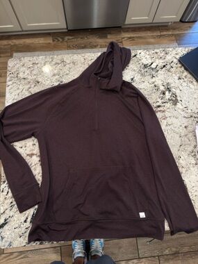 Vuori Men's Ponto Half-Zip Hoodie Sz. L